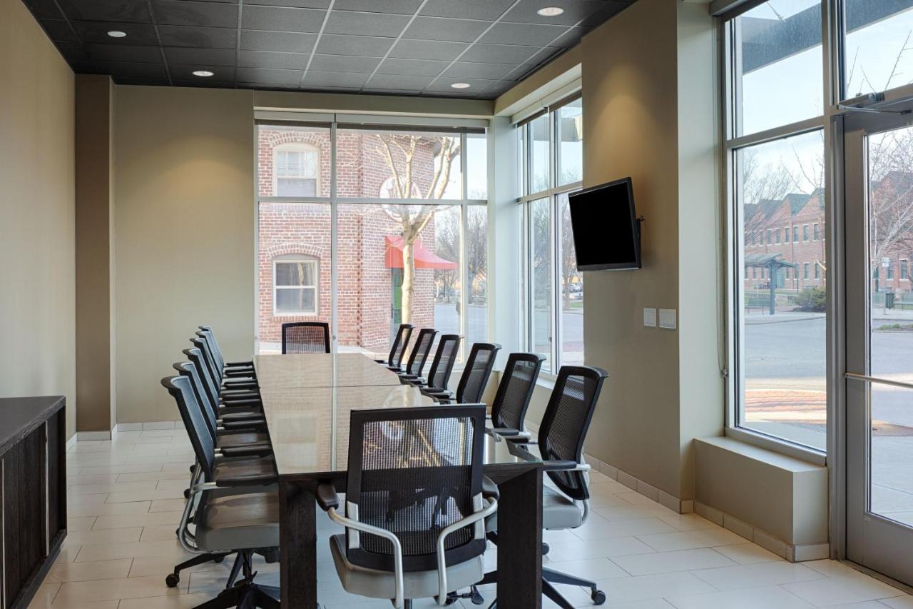Springhill Suites By Marriott Bloomington Buitenkant foto