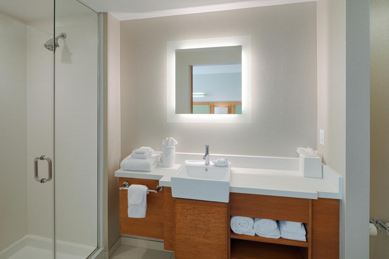 Springhill Suites By Marriott Bloomington Buitenkant foto