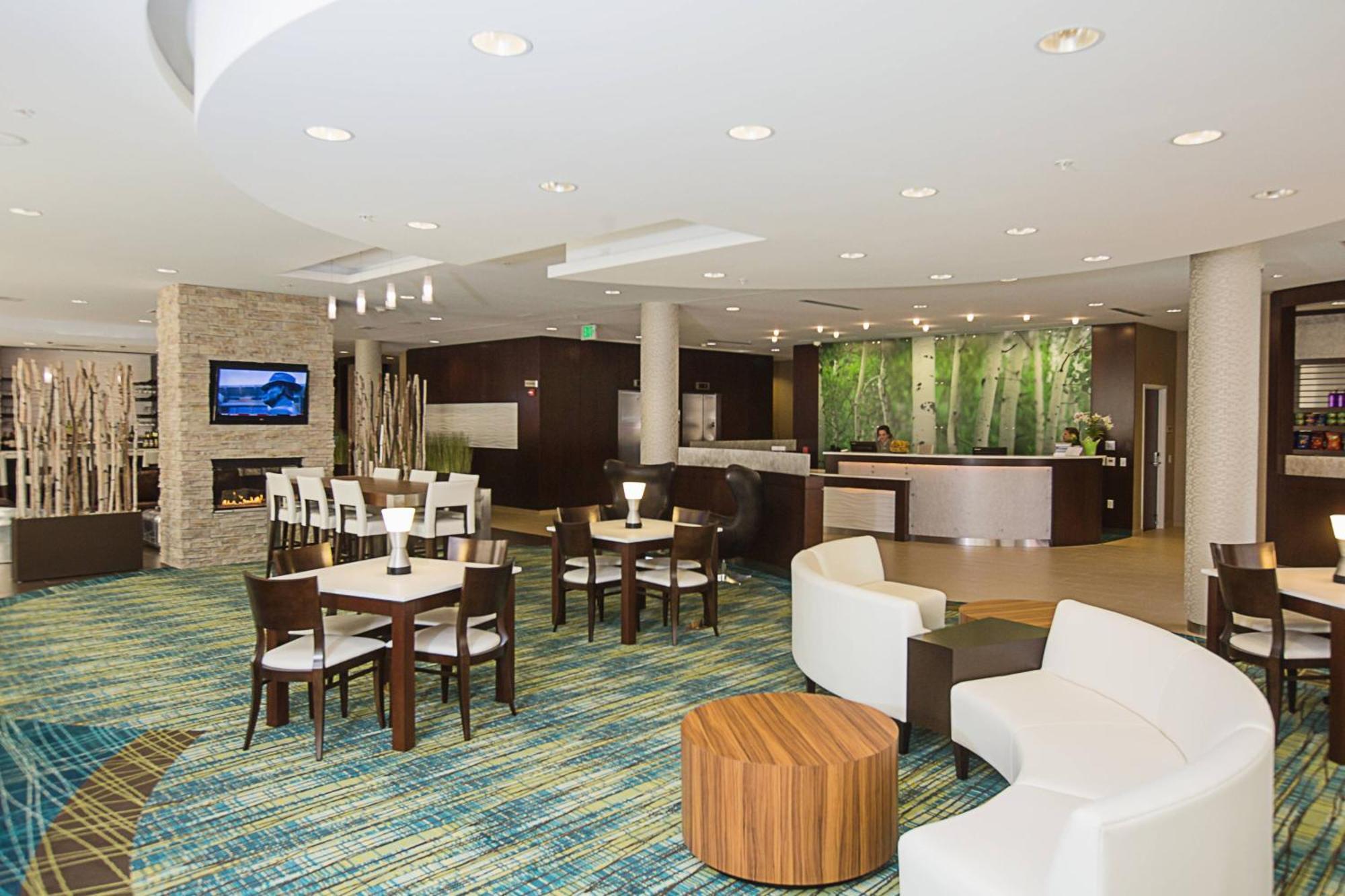Springhill Suites By Marriott Bloomington Buitenkant foto