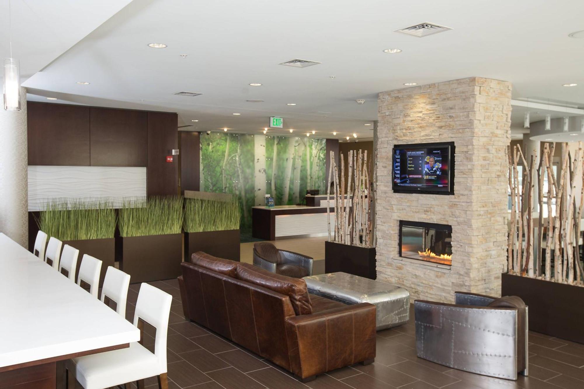 Springhill Suites By Marriott Bloomington Buitenkant foto